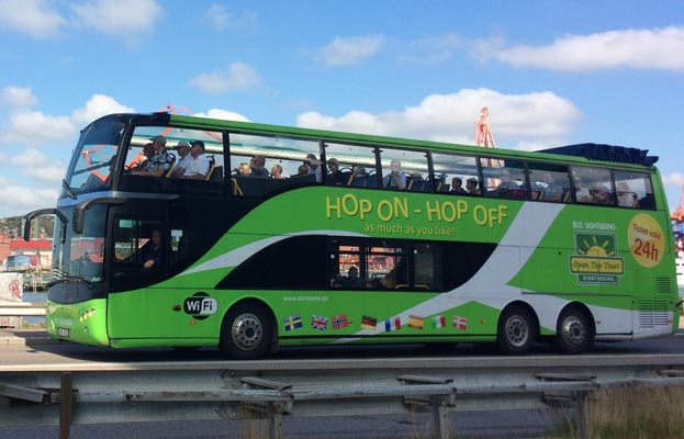 Åk med på en hop on hop off busstur i Göteborg