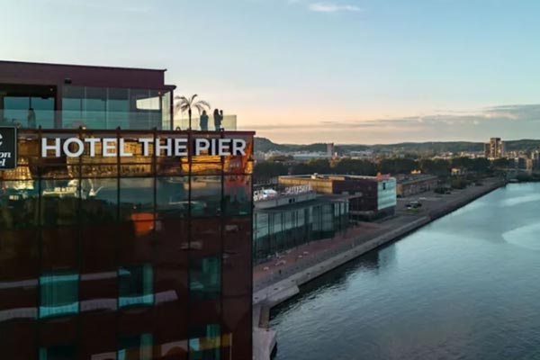 Boka hotellrum på Clarion Hotel® The Pier i Göteborg